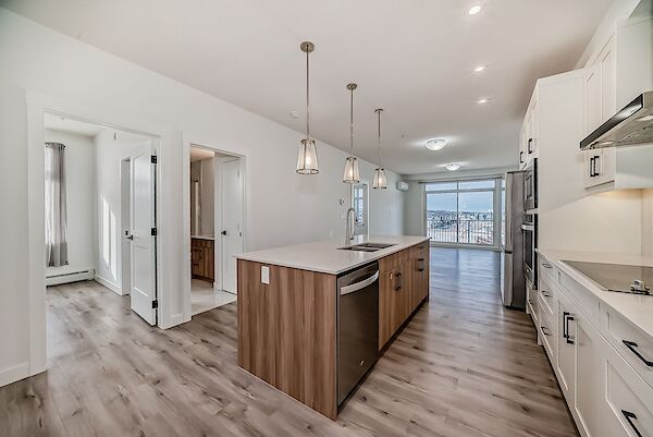 Calgary 2 bedrooms Condo Unit for rent. Property photo: 639849-2