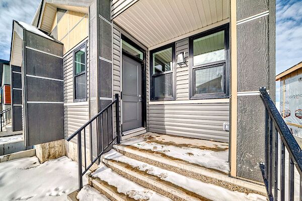 Calgary 4 bedrooms House for rent. Property photo: 639911-3