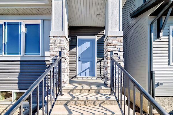 Calgary 3 + Den bedrooms House for rent. Property photo: 639914-2
