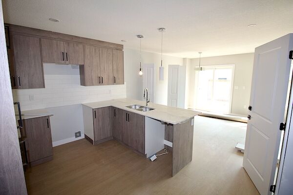 Leduc 2 + Den bedrooms Main Floor for rent. Property photo: 639917-2