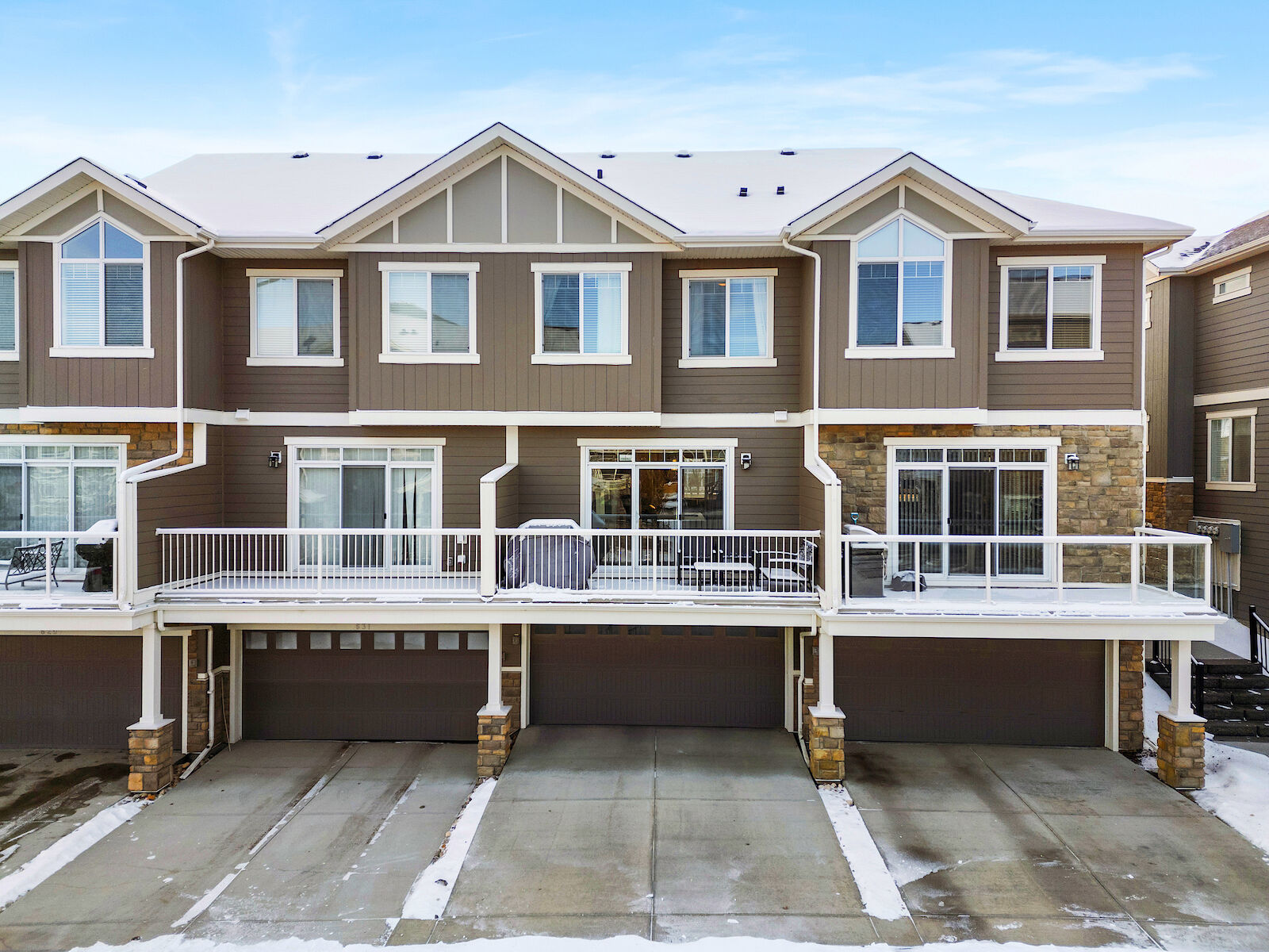Calgary 3 + Den bedrooms Townhouse for rent. Property photo: 639989-1