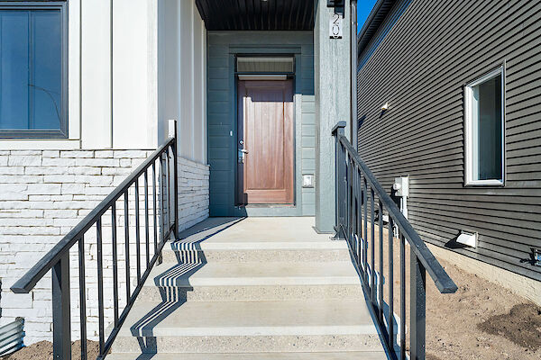 Calgary 4 bedrooms Duplex for rent. Property photo: 639991-2