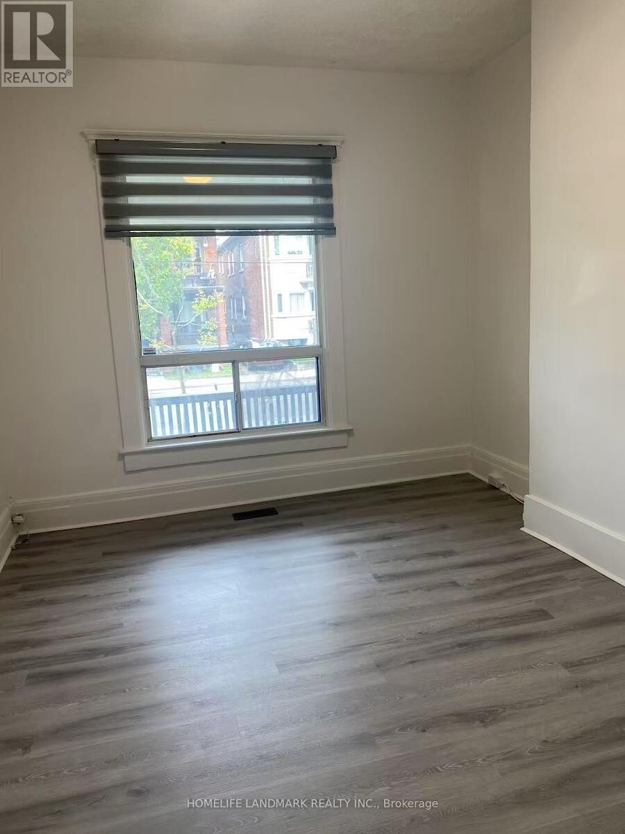 Toronto 3 bedrooms House for rent. Property photo: 640052-1