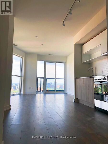 Toronto 2 bedrooms Apartment for rent. Property photo: 640086-3