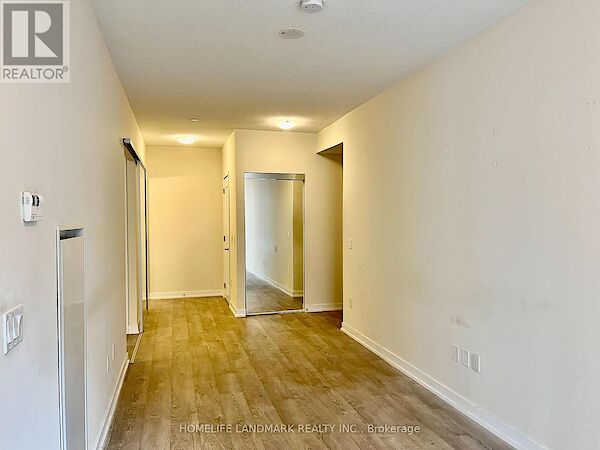 Toronto 1 bedroom Apartment for rent. Property photo: 640088-2