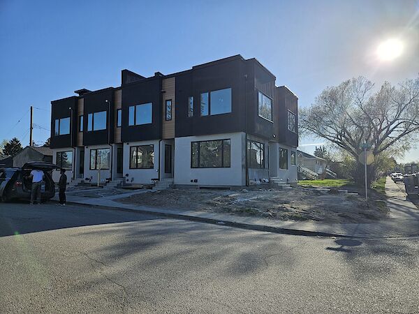 Calgary 2 bedrooms Townhouse for rent. Property photo: 640101-2