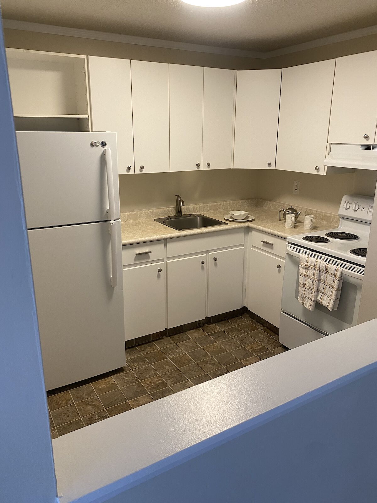 Regina 2 bedrooms Condo Unit for rent. Property photo: 640115-1