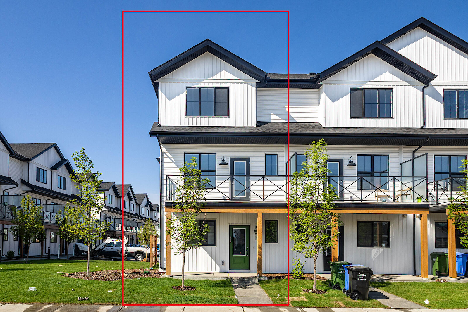 Calgary 4 bedrooms Townhouse for rent. Property photo: 640172-1