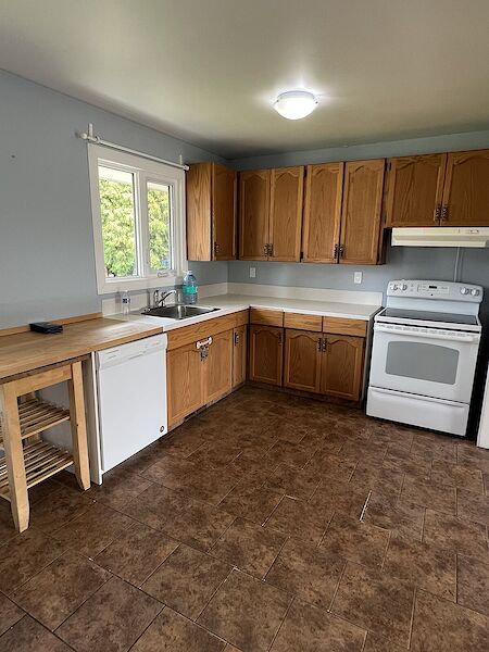Edmonton 5 bedrooms House for rent. Property photo: 640294-3