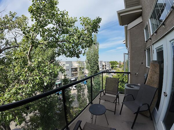 Edmonton 2 bedrooms Condo Unit for rent. Property photo: 640357-3