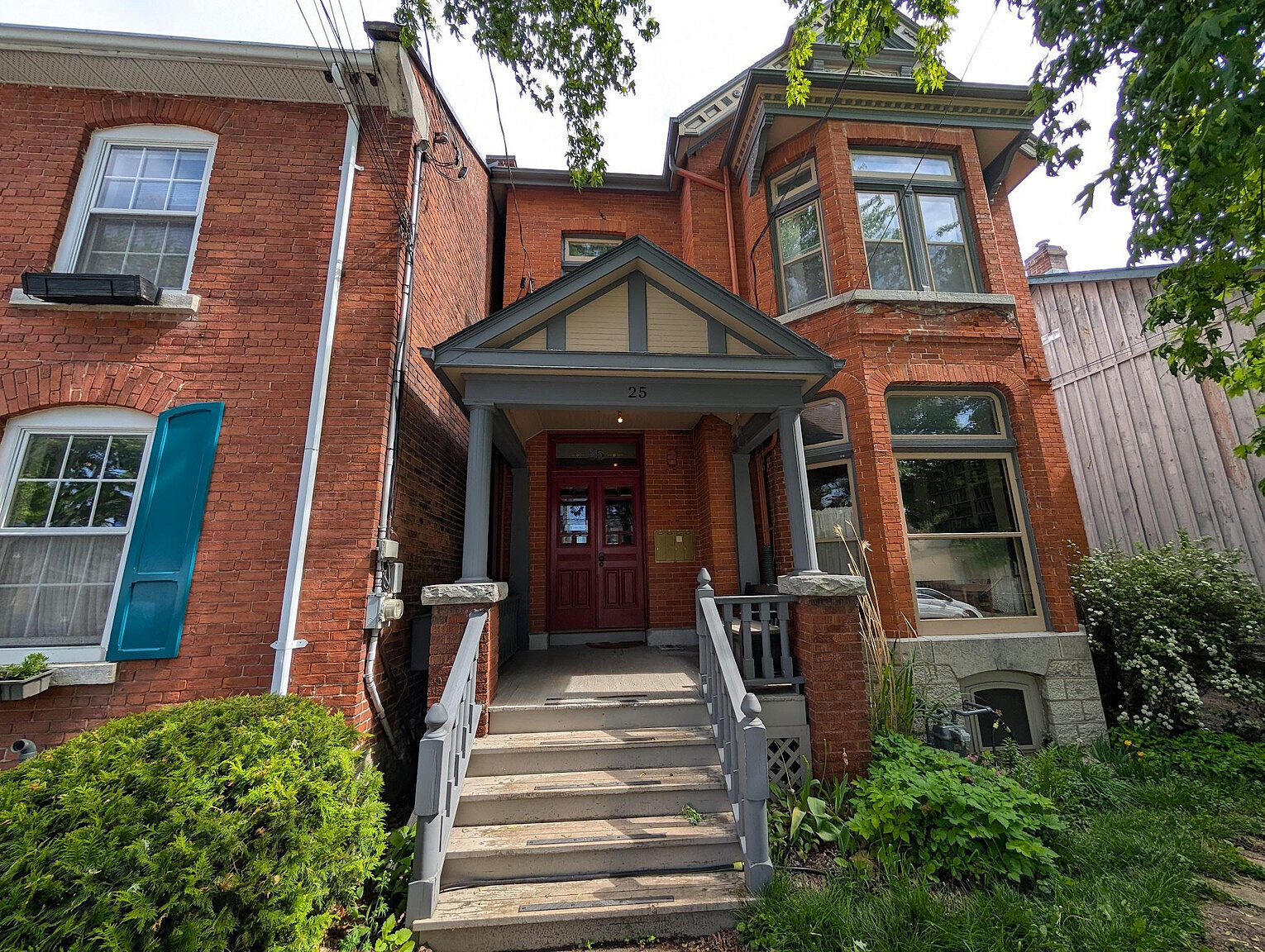 Kingston 1 bedroom Duplex for rent. Property photo: 640366-1