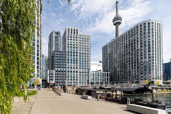 Toronto bachelor bedrooms Apartment for rent. Property photo: 640422-2