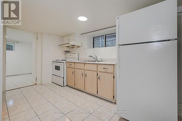 Toronto 5 bedrooms House for rent. Property photo: 640437-3