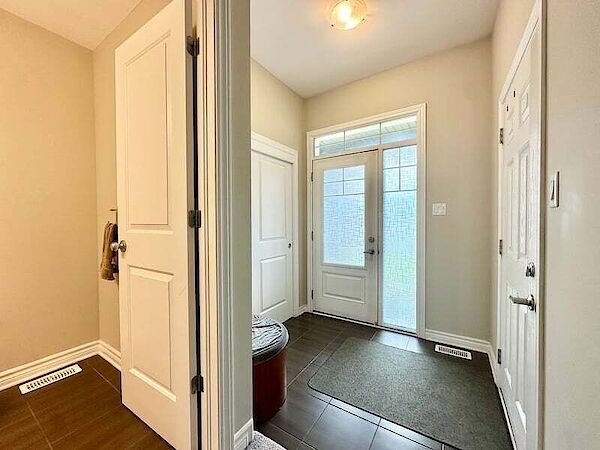 Ottawa 3 bedrooms Townhouse for rent. Property photo: 640507-2