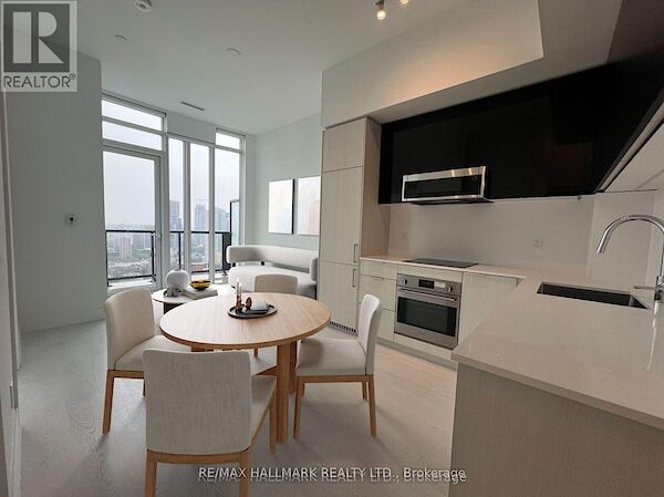 Toronto 2 bedrooms Apartment for rent. Property photo: 640589-3