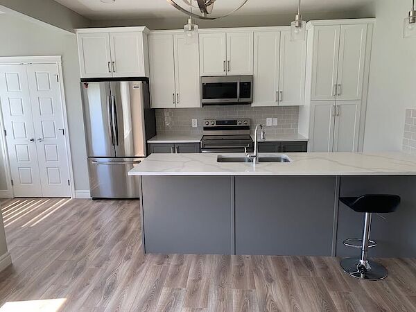 Edmonton 3 bedrooms Main Floor for rent. Property photo: 640600-3