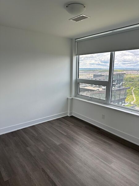 Oakville 2 bedrooms Condo Unit for rent. Property photo: 640605-3