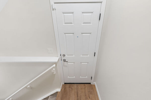 Calgary 2 bedrooms Basement for rent. Property photo: 640630-3