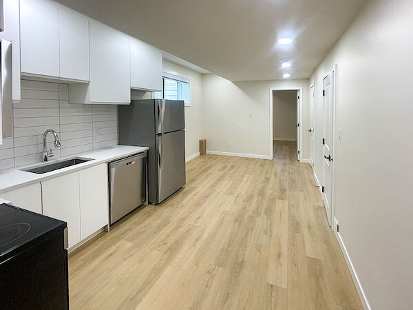 Edmonton 2 bedrooms Basement for rent. Property photo: 640632-3