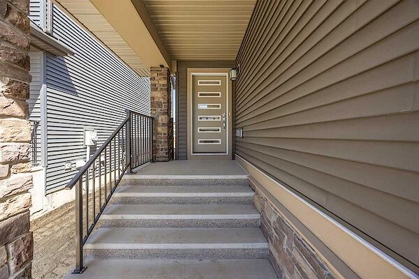 Airdrie 3 bedrooms House for rent. Property photo: 640635-2