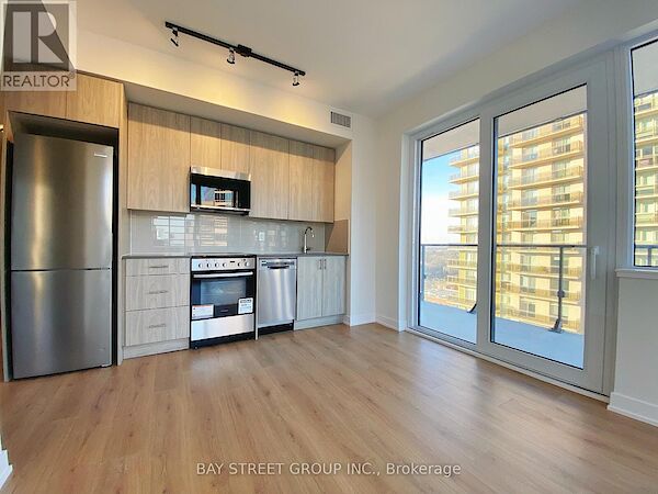 Toronto 2 bedrooms Apartment for rent. Property photo: 640765-2