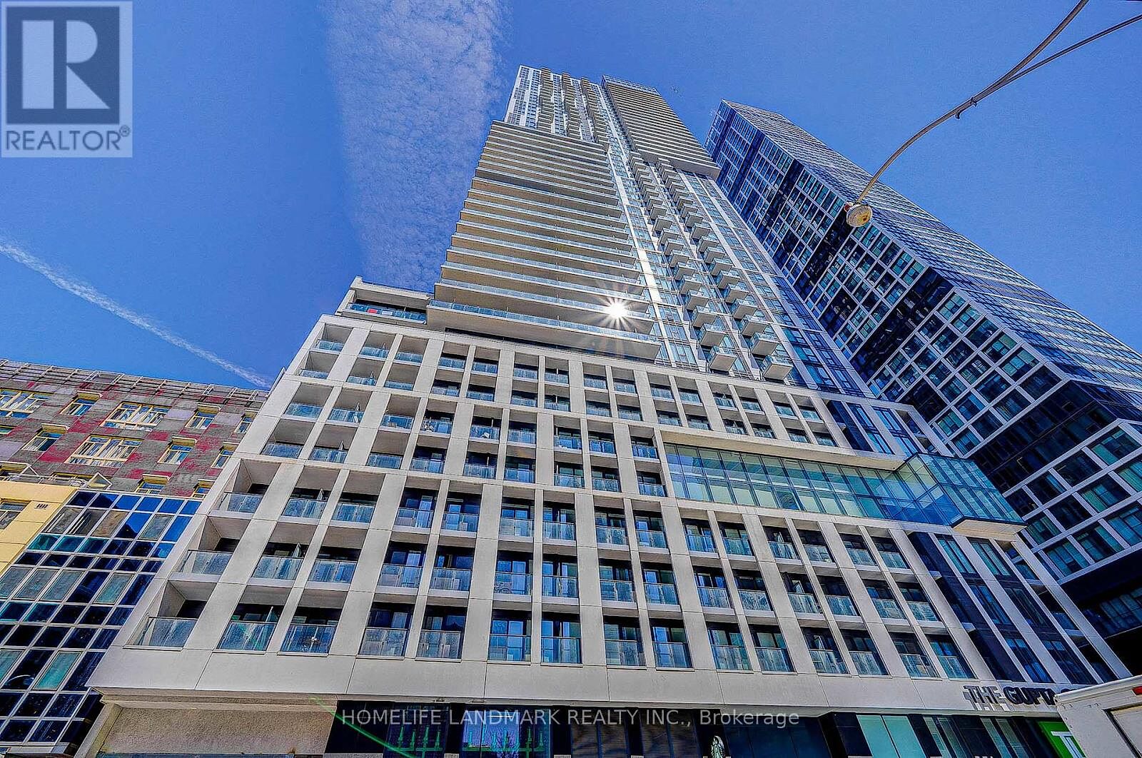 Toronto studio Apartment for rent. Property photo: 640775-1