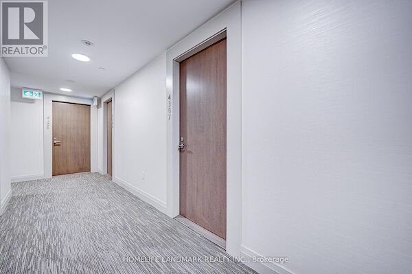 Toronto studio Apartment for rent. Property photo: 640775-3