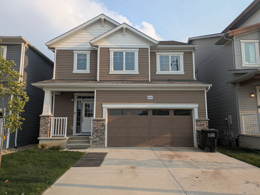 Edmonton 3 bedrooms Main Floor for rent. Property photo: 640911-1