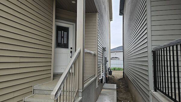 Edmonton 4 bedrooms House for rent. Property photo: 640925-2