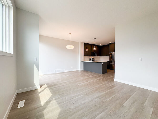 Edmonton 3 bedrooms Duplex for rent. Property photo: 641034-2