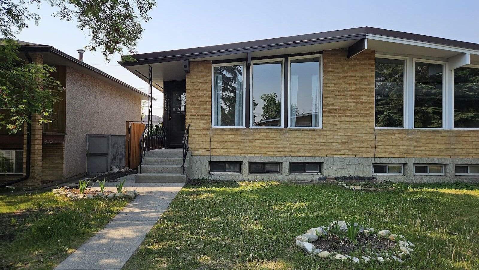 Calgary 2 bedrooms Basement for rent. Property photo: 641046-1