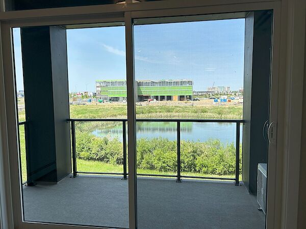 Calgary 2 bedrooms Condo Unit for rent. Property photo: 641056-2