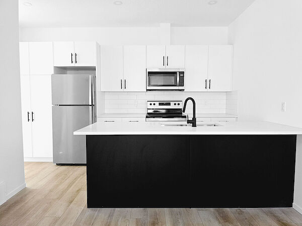 Edmonton 3 bedrooms Townhouse for rent. Property photo: 641088-3