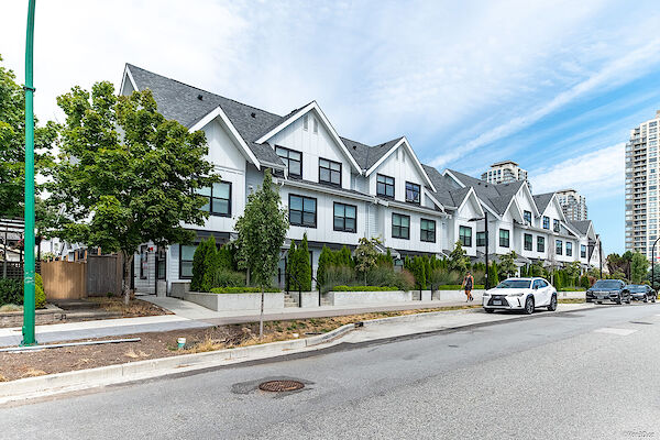 Burnaby 3 + Den bedrooms Townhouse for rent. Property photo: 641132-2