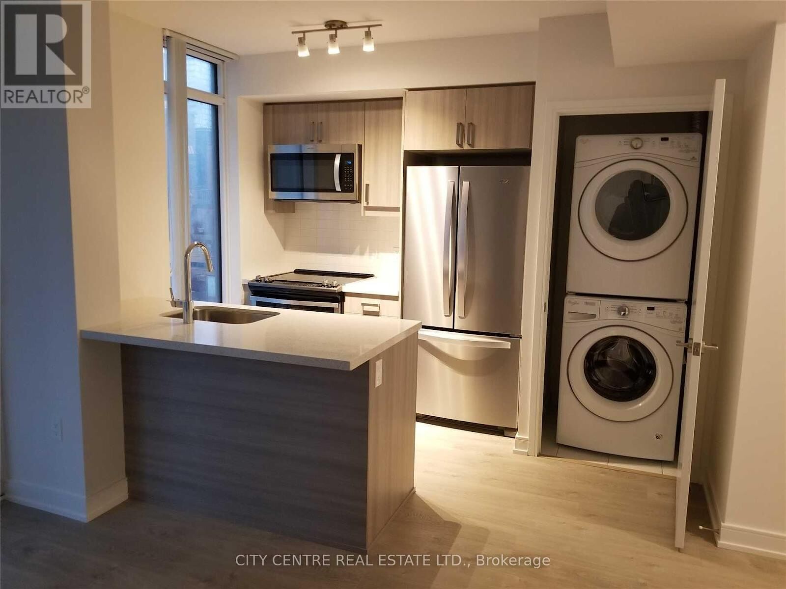 Toronto 1 bedroom Apartment for rent. Property photo: 641135-1