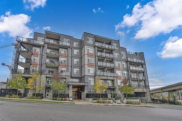 Surrey 2 bedrooms Condo Unit for rent. Property photo: 641182-2