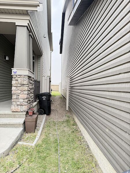 Calgary 3 bedrooms House for rent. Property photo: 641196-3