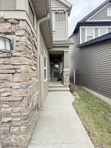 Calgary 3 bedrooms House for rent. Property photo: 641196-2