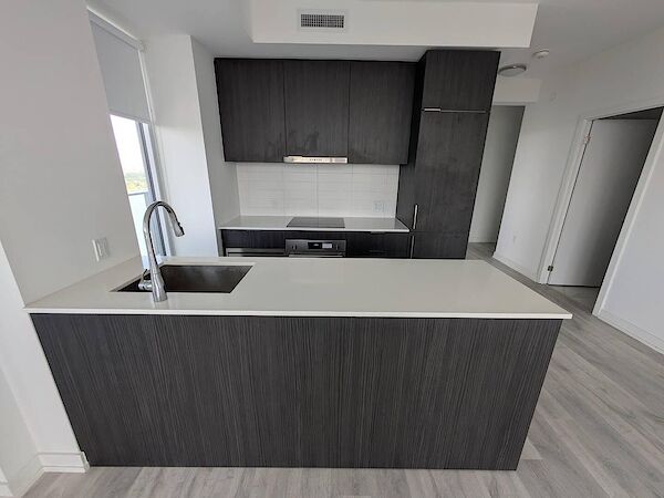 North York 2 bedrooms Condo Unit for rent. Property photo: 641219-2