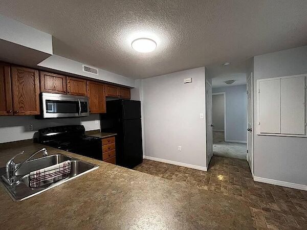 Guelph 1 bedroom House for rent. Property photo: 641220-2