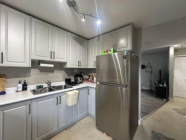 Oshawa 2 bedrooms Main Floor for rent. Property photo: 641221-3