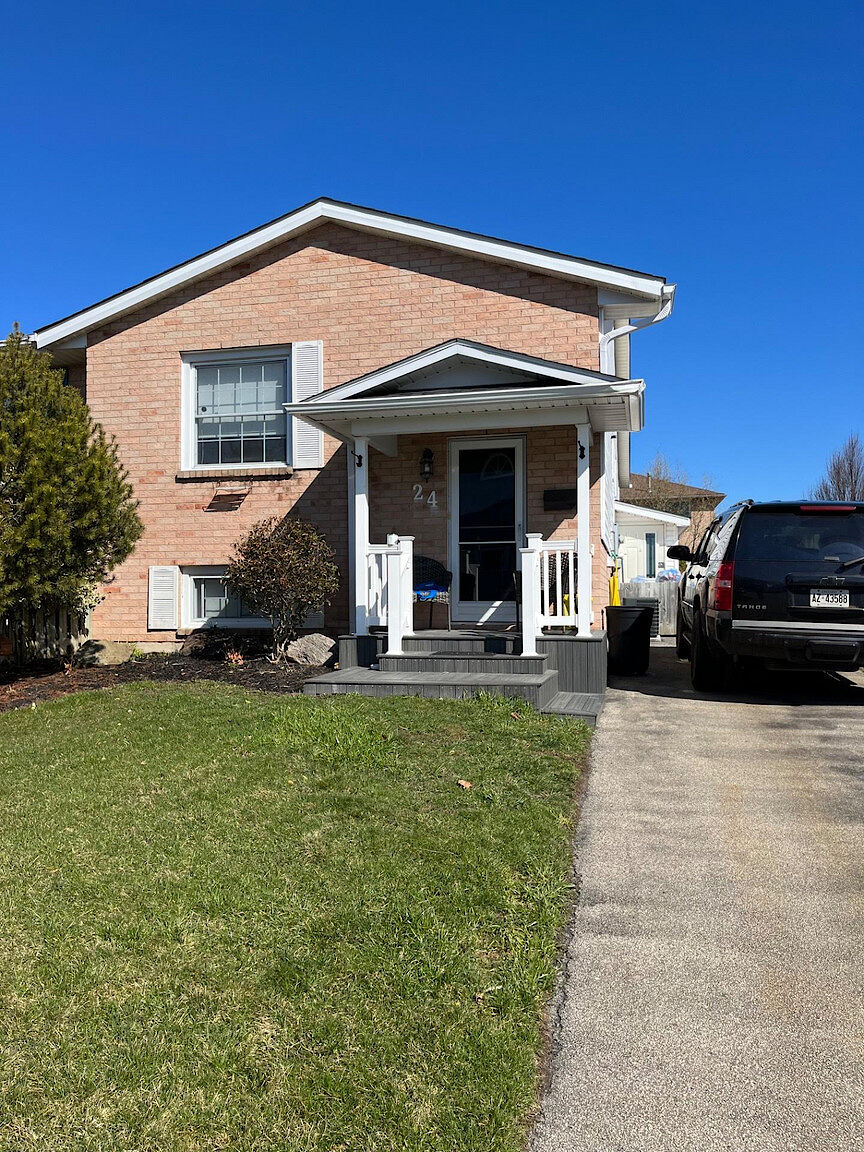 Welland 3 bedrooms Main Floor for rent. Property photo: 641223-1