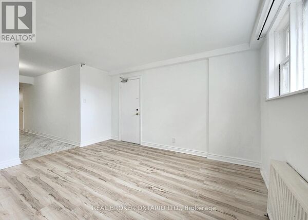 Toronto 2 bedrooms House for rent. Property photo: 641267-3