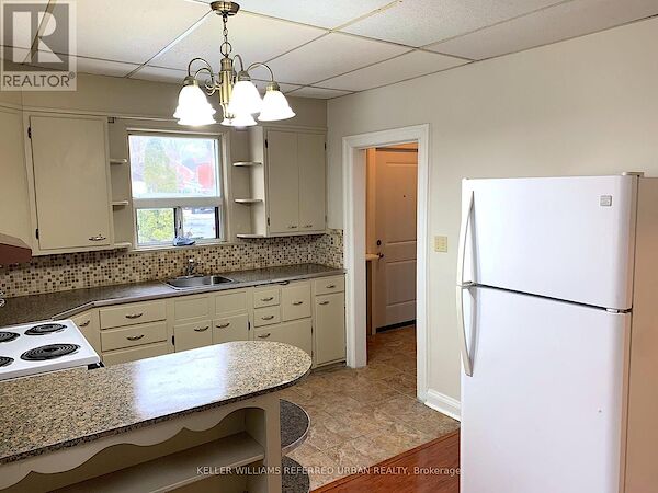 Toronto 2 bedrooms House for rent. Property photo: 641299-2