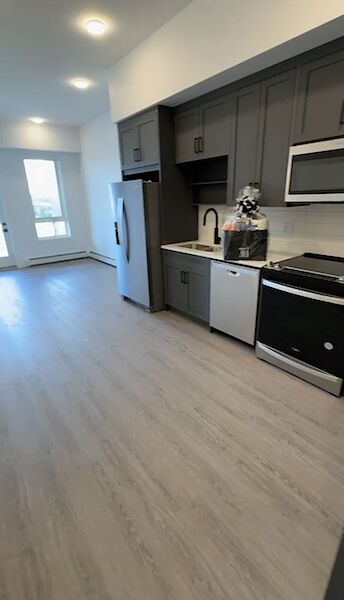 Calgary 1 bedroom Condo Unit for rent. Property photo: 641319-2