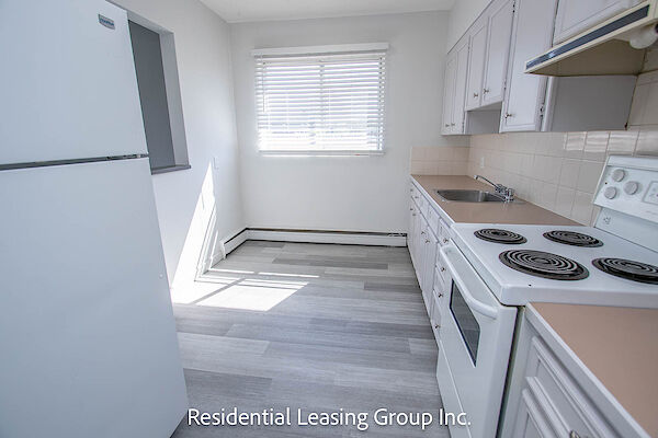 Calgary 1 bedroom Condo Unit for rent. Property photo: 641325-3