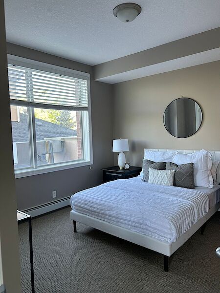 Calgary 1 bedroom Condo Unit for rent. Property photo: 641345-3
