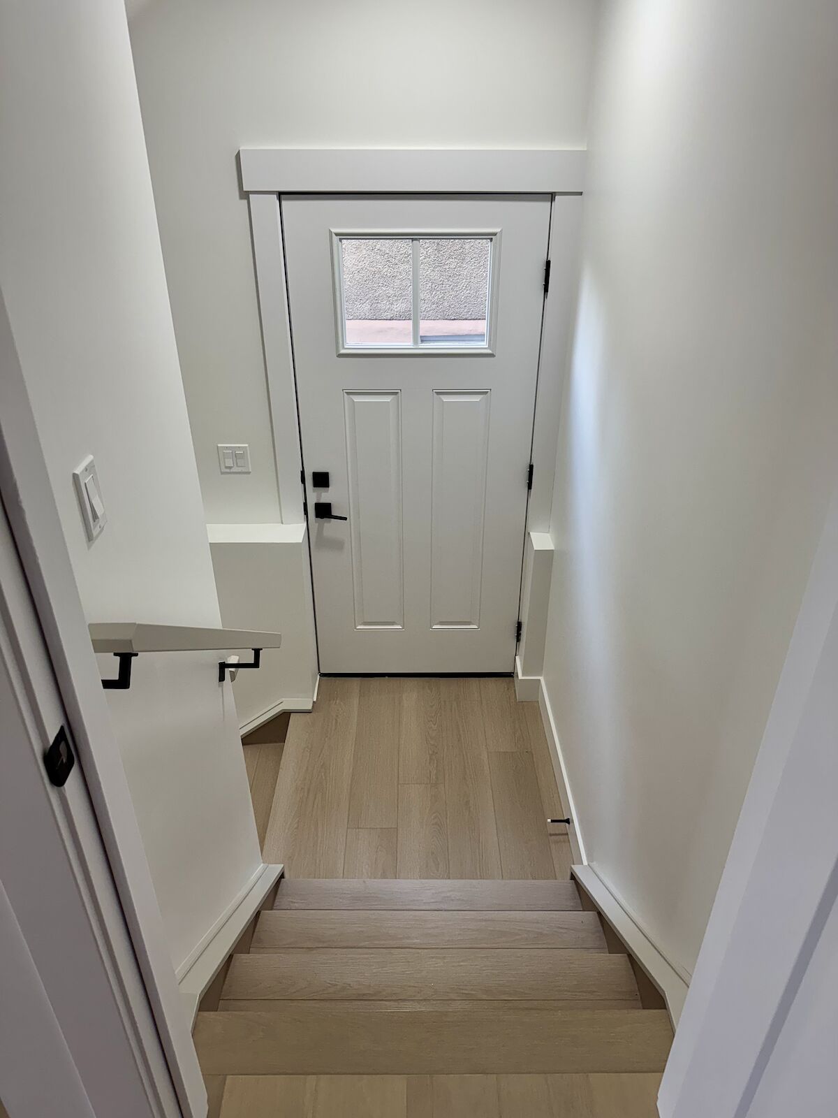 Calgary 2 bedrooms Basement for rent. Property photo: 641363-1