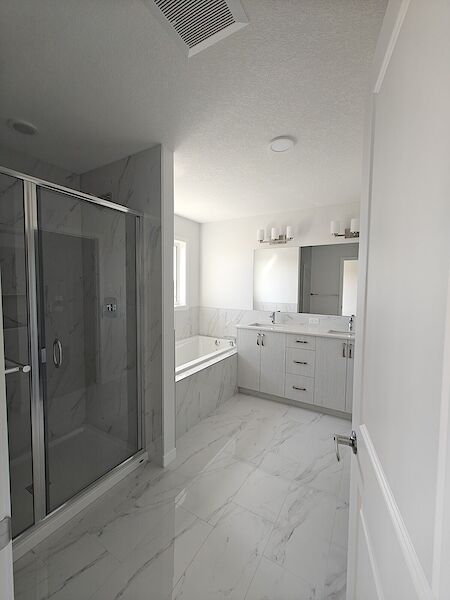 Calgary 3 + Den bedrooms House for rent. Property photo: 641466-3