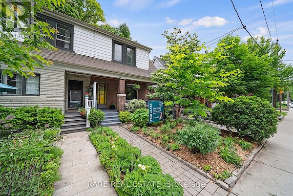 Toronto 3 bedrooms House for rent. Property photo: 641492-3